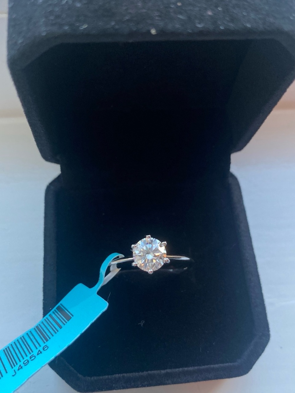 1 Carat Round Cut Moissanite Ring Size 7